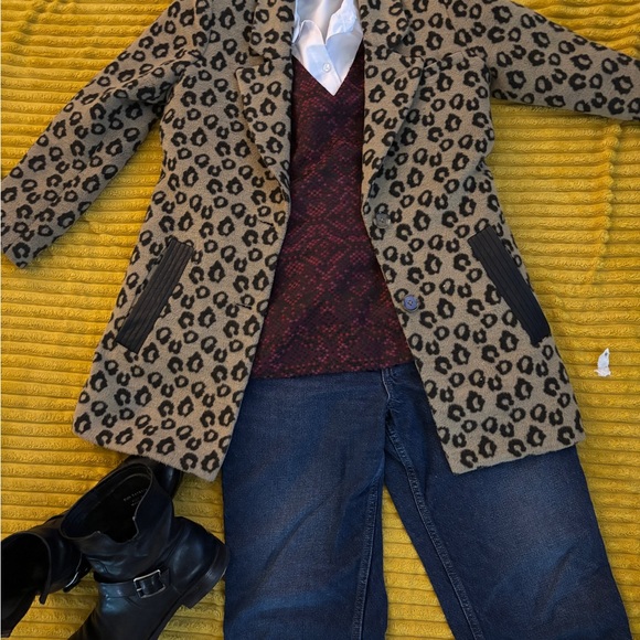 Halogen Patterned Top - Picture 2 of 7